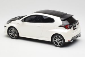 Toyota GRMN Yaris Rally Package Alb Otto 1:18 OT1071 Rășină - imaginea 5 din 6