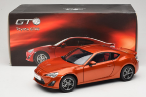 Toyota GT86 Roșu Century Dragon 1:18 CD01 Metal - imaginea 8 din 8