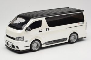 Toyota Hiace Super GL Pearl White Otto 1:18 OT1136 Rășină