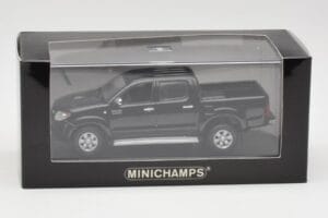 Toyota Hilux Negru Minichamps 1:43 400166662 Metal - imaginea 4 din 4