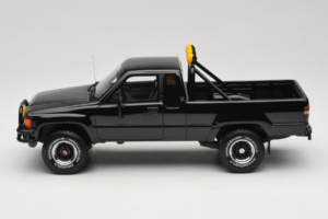 Toyota Hilux N60 SR5 Pickup Negru Otto 1:18 OT481B Rășină - imaginea 3 din 6