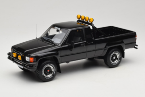 Toyota Hilux N60 SR5 Pickup Negru Otto 1:18 OT481B Rășină