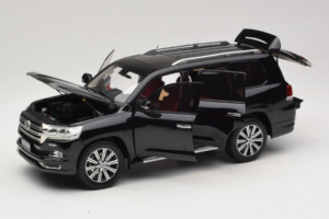 Toyota Land Cruiser LC200 Negru Kengfai 1:18 KF024-13 Metal - imaginea 2 din 8