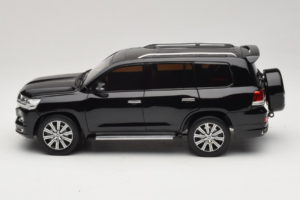Toyota Land Cruiser LC200 Negru Kengfai 1:18 KF024-13 Metal - imaginea 4 din 8