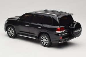 Toyota Land Cruiser LC200 Negru Kengfai 1:18 KF024-13 Metal - imaginea 7 din 8