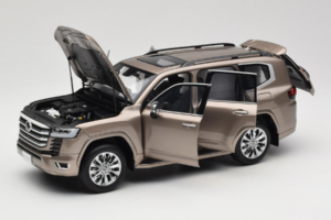 Toyota Land Cruiser LC300 ZX Auriu LCD 1:18 LCD18013-ZX-GO Metal - imaginea 2 din 8