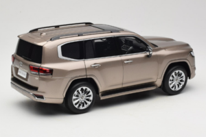 Toyota Land Cruiser LC300 ZX Auriu LCD 1:18 LCD18013-ZX-GO Metal - imaginea 3 din 8
