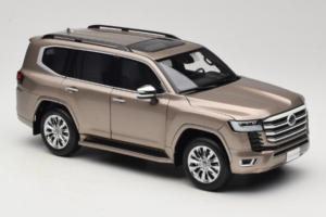 Toyota Land Cruiser LC300 ZX Auriu LCD 1:18 LCD18013-ZX-GO Metal - imaginea 6 din 8