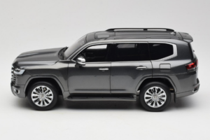 Toyota Land Cruiser LC300 ZX Gri LCD 1:18 LCD18013-ZX-GR Metal - imaginea 4 din 8