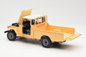 Toyota Land Cruiser Pickup Bej Kyosho 1:18 08958BE Metal - imaginea 5 din 8