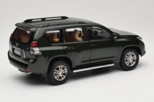 Toyota Land Cruiser Prado J150 Verde Paudi Model 1:18 623132-GR Metal - imaginea 3 din 8