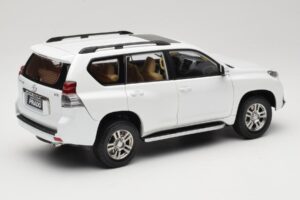 Toyota Land Cruiser Prado J150 Alb Paudi Model 1:18 623132-WH Metal - imaginea 3 din 8