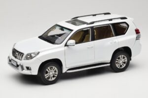 Toyota Land Cruiser Prado J150 Alb Paudi Model 1:18 623132-WH Metal