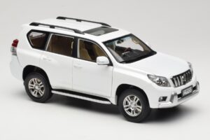 Toyota Land Cruiser Prado J150 Alb Paudi Model 1:18 623132-WH Metal - imaginea 6 din 8