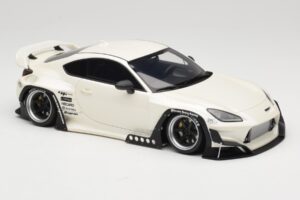 Toyota Pandem GR86 ZN8 Crystal White GT Spirit 1:18 GT498 Rășină - imaginea 4 din 6