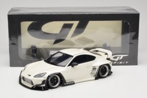 Toyota Pandem GR86 ZN8 Crystal White GT Spirit 1:18 GT498 Rășină - imaginea 6 din 6