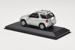 Toyota RAV4 XA20 Argintiu Interior Deschis Minichamps 1:43 31434205 Metal - imaginea 3 din 4