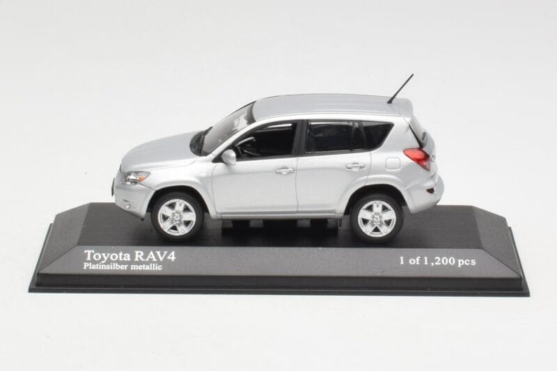 Toyota RAV4 XA30 Argintiu Minichamps 1:43 400166570 Metal