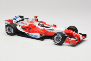 Toyota TF105 #16 J. Trulli Panasonic Toyota Racing 2005 Minichamps 1:18 100050016 Metal - imaginea 4 din 7