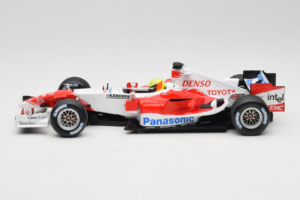 Toyota TF105 #17 R. Schumacher Panasonic Toyota Racing 2005 Minichamps 1:18 100050017 Metal - imaginea 3 din 7