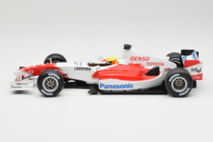 Toyota TF105 #17 R. Schumacher Panasonic Toyota Racing Showcar 2005 Minichamps 1:18 100050087 Metal - imaginea 3 din 7