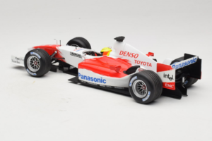 Toyota TF105 #17 R. Schumacher Panasonic Toyota Racing Showcar 2005 Minichamps 1:18 100050087 Metal - imaginea 5 din 7