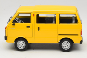 Toyota TJ110 Tianjin Huali Galben OEM 1:18 TOYOTA014 Metal - imaginea 4 din 8