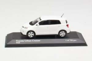 Toyota Urban Cruiser Alb Minichamps 1:43 400166960 Metal