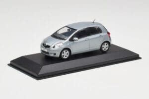 Toyota Yaris Mk2 Glacier Albastru Minichamps 1:43 TOYOTA001 Metal - imaginea 2 din 4
