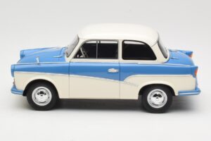 Trabant P50 Albastru Deschis Crem BoS Models 1:18 BOS035 Rășină - imaginea 3 din 6
