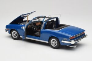 Triumph Stag Mk1 Sapphire Blue Revell 1:18 8815 Metal - imaginea 5 din 8