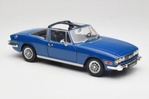 Triumph Stag Mk1 Sapphire Blue Revell 1:18 8815 Metal - imaginea 6 din 8