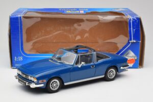 Triumph Stag Mk1 Sapphire Blue Revell 1:18 8815 Metal - imaginea 8 din 8