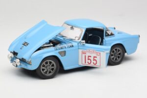 Triumph TR4 Rally Car Revell 1:18 8773 Metal - imaginea 2 din 8