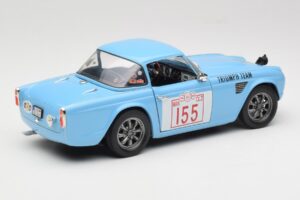 Triumph TR4 Rally Car Revell 1:18 8773 Metal - imaginea 3 din 8