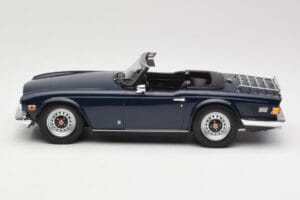 Triumph TR6 PI Albastru Închis Minichamps 1:18 155132032 Metal - imaginea 3 din 6