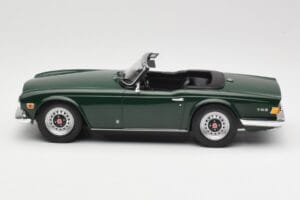 Triumph TR6 PI Verde Închis Minichamps 1:18 155132030 Metal - imaginea 3 din 6