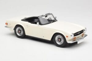 Triumph TR6 PI Alb Minichamps 1:18 155132035 Metal - imaginea 4 din 6