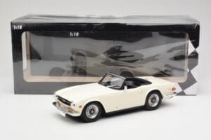 Triumph TR6 PI Alb Minichamps 1:18 155132035 Metal - imaginea 6 din 6
