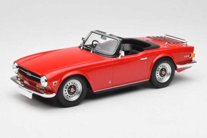 Triumph TR6 PI Roșu Minichamps 1:18 155132031 Metal