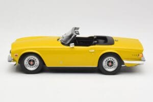 Triumph TR6 RHD Galben Minichamps 1:18 155132034 Metal - imaginea 3 din 6