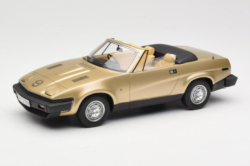 Triumph TR7 DHC Auriu BoS Models 1:18 BOS221 Rășină