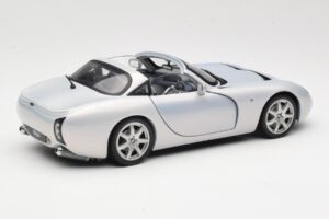 TVR Tuscan Mk2 Argintiu Sun Star 1:18 4462 Metal - imaginea 3 din 8