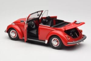 Volkswagen 1302 LS Cabriolet Roșu Revell 1:18 08470 Metal - imaginea 5 din 8