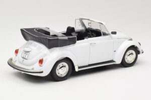 Volkswagen 1302 LS Cabriolet Alb Revell 1:18 8415 Metal - imaginea 3 din 8