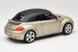 Volkswagen Beetle A5 Cabriolet Gri Kyosho 1:18 5C3099302P7W Metal - imaginea 3 din 8