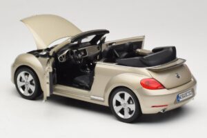 Volkswagen Beetle A5 Cabriolet Gri Kyosho 1:18 5C3099302P7W Metal - imaginea 5 din 8