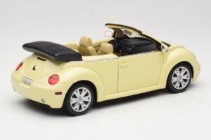 Volkswagen Beetle Cabriolet Galben Gate 1:18 VW24108 Metal - imaginea 3 din 8