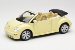 Volkswagen Beetle Cabriolet Galben Gate 1:18 VW24108 Metal