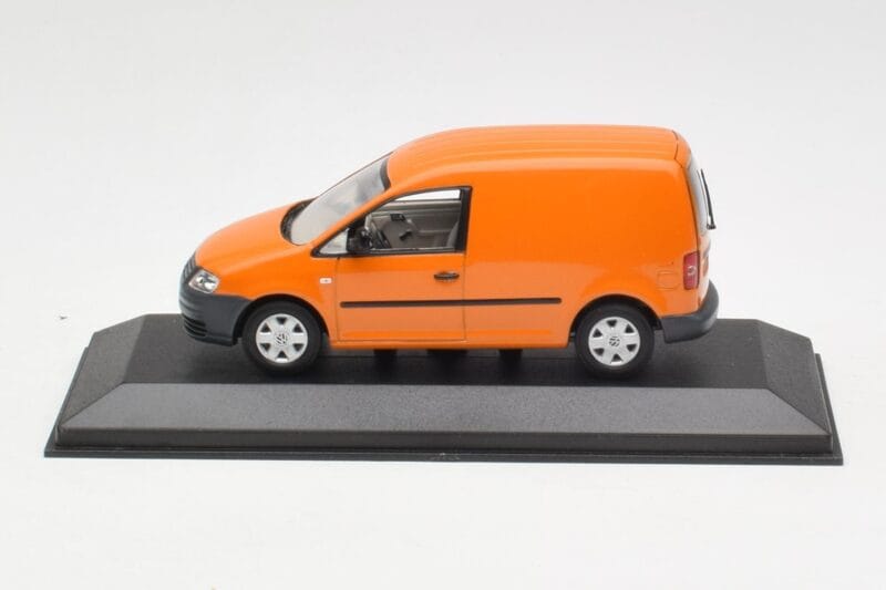 Volkswagen Caddy 2K Portocaliu Minichamps 1:43 CADDY005 Metal